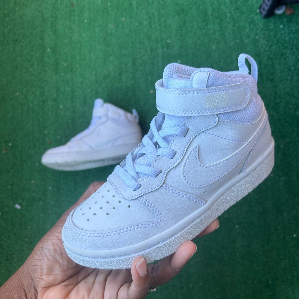 Toddler Nike court Borough size 12c